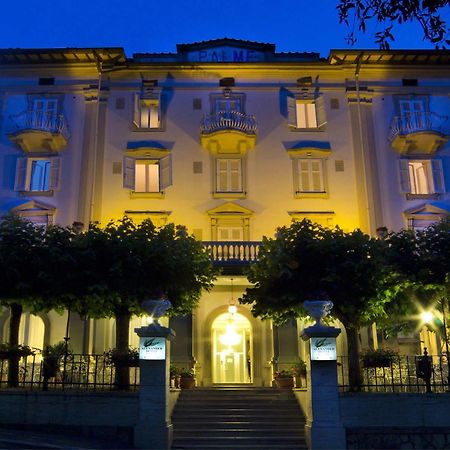 Hotel Alexander Palme Кианчано Терме Екстериор снимка