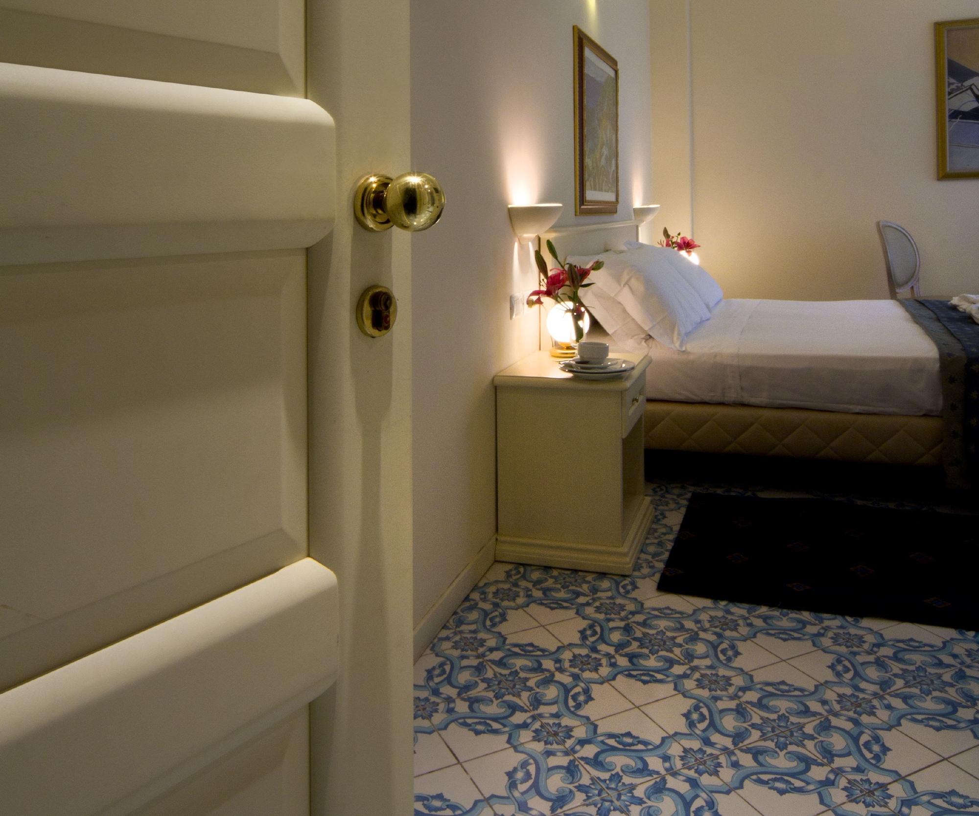Hotel Alexander Palme Кианчано Терме Екстериор снимка