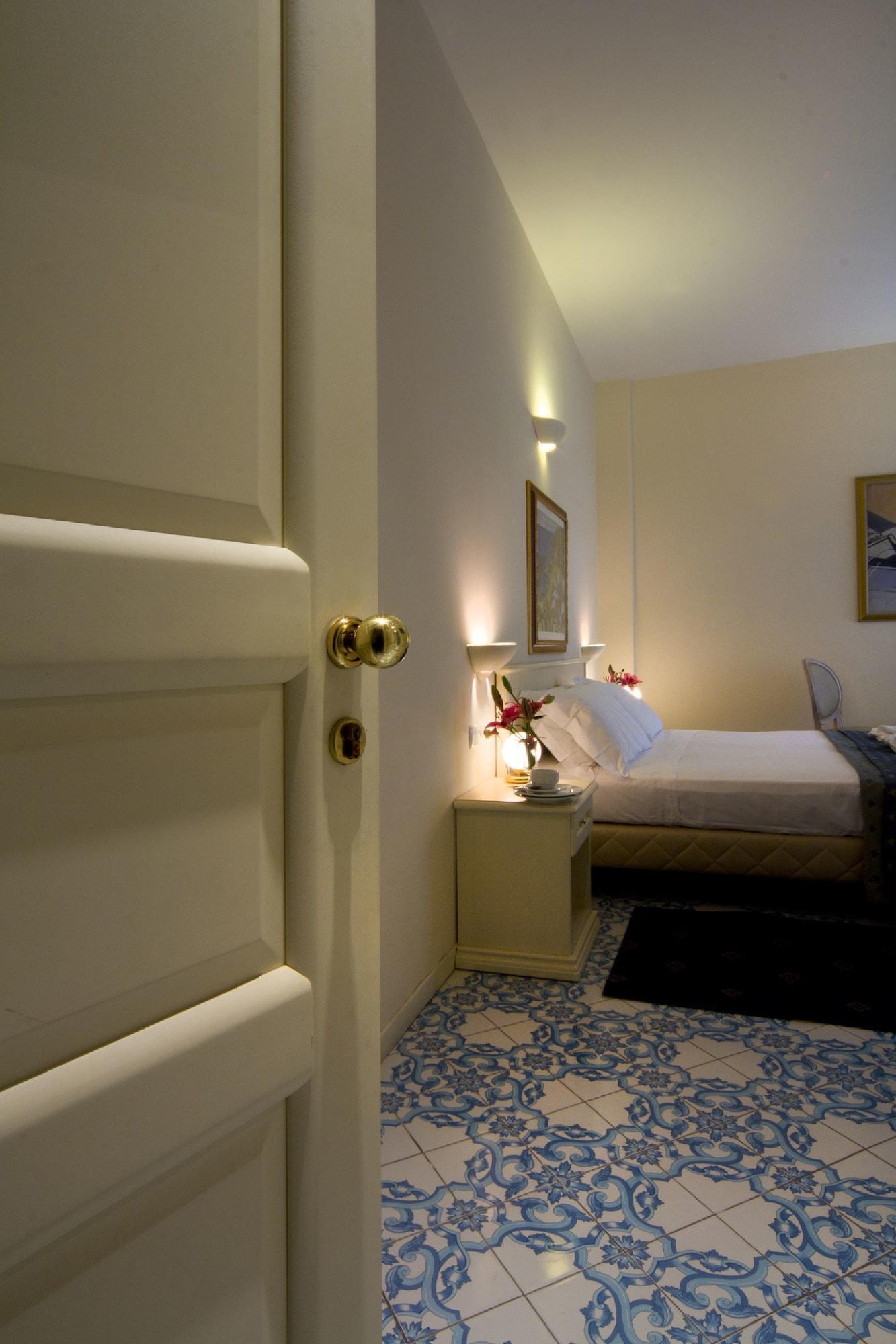 Hotel Alexander Palme Кианчано Терме Екстериор снимка