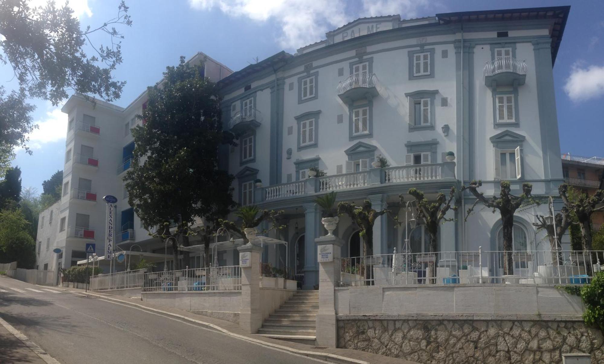 Hotel Alexander Palme Кианчано Терме Екстериор снимка