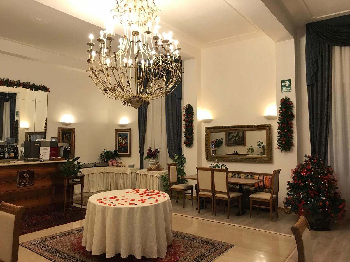Hotel Alexander Palme Кианчано Терме Екстериор снимка