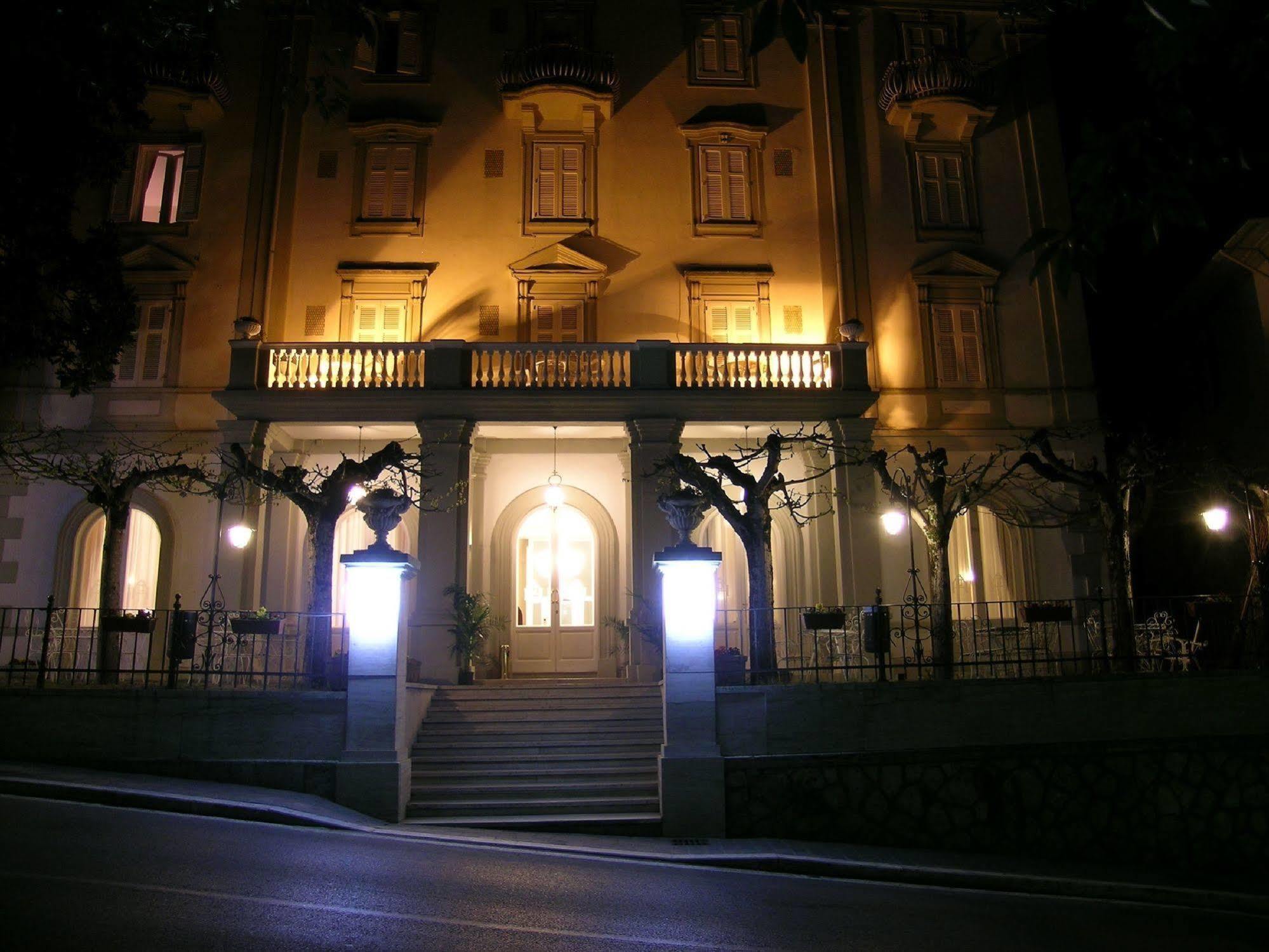 Hotel Alexander Palme Кианчано Терме Екстериор снимка
